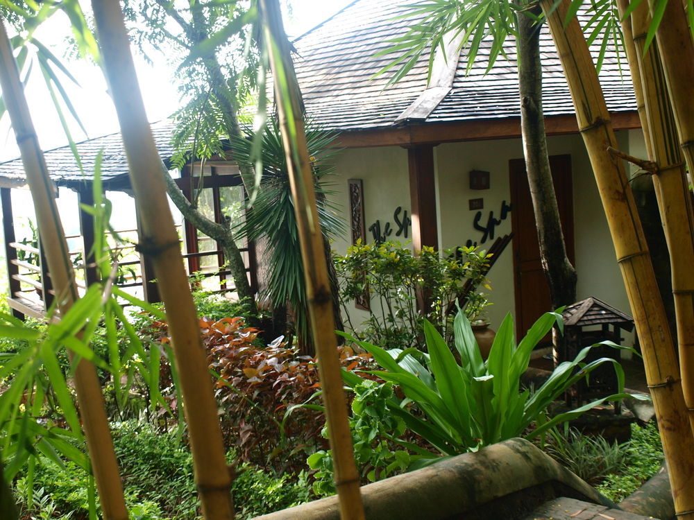 Popa Mountain Resort Mount Popa Exterior photo
