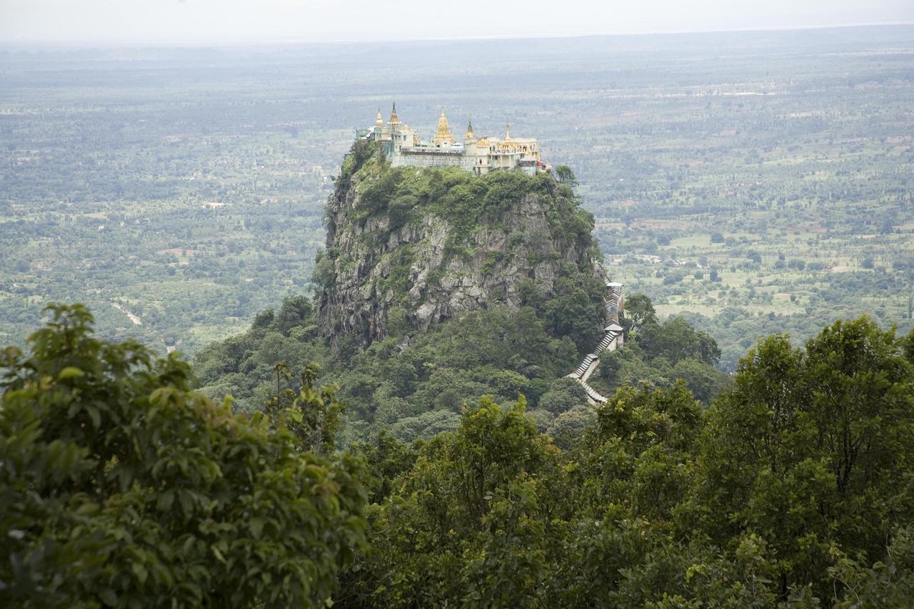 Popa Mountain Resort Mount Popa Exterior photo